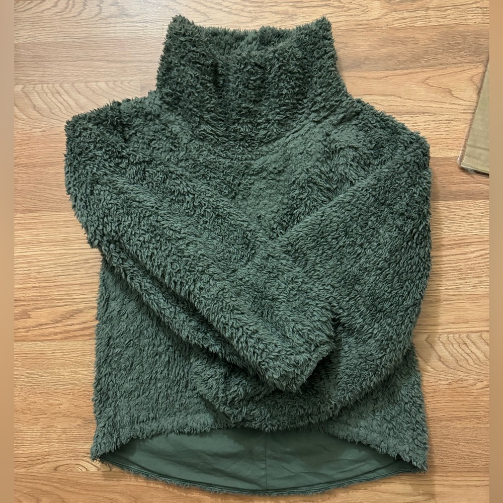 Lululemon Warm Restore Sherpa Pullover